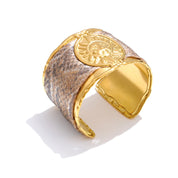 Pulseira Cuff Larga Com Design de Sol Banhado a Ouro 18k