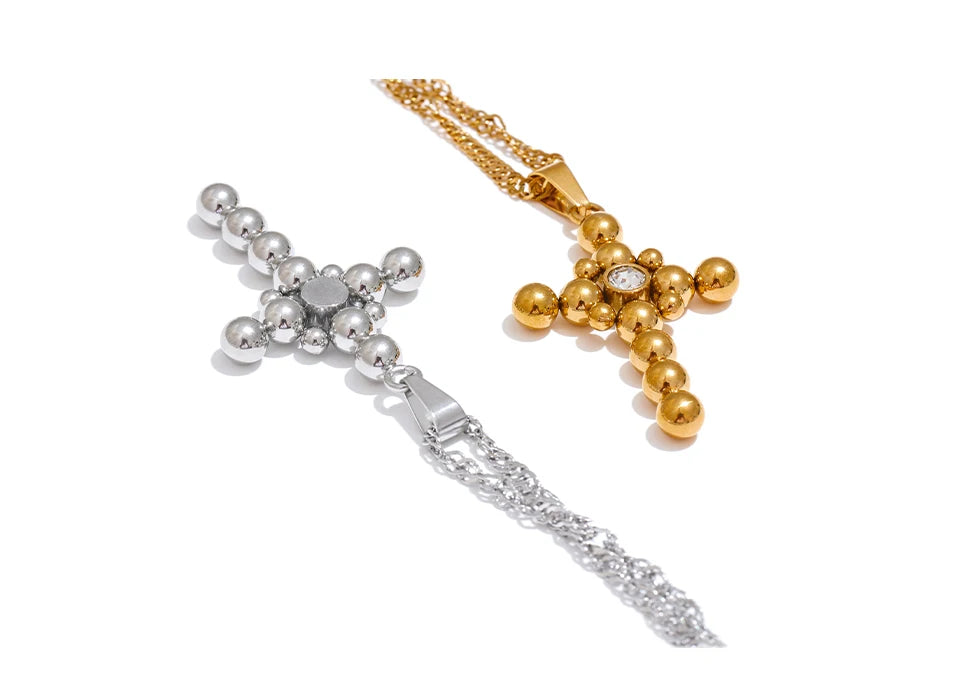 Colar com Pingente de Cruz Banhada a Ouro 18k