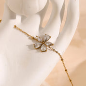 Pulseira de Flor de Zircônias, Banhada a Ouro