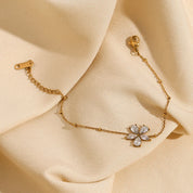 Pulseira de Flor de Zircônias, Banhada a Ouro