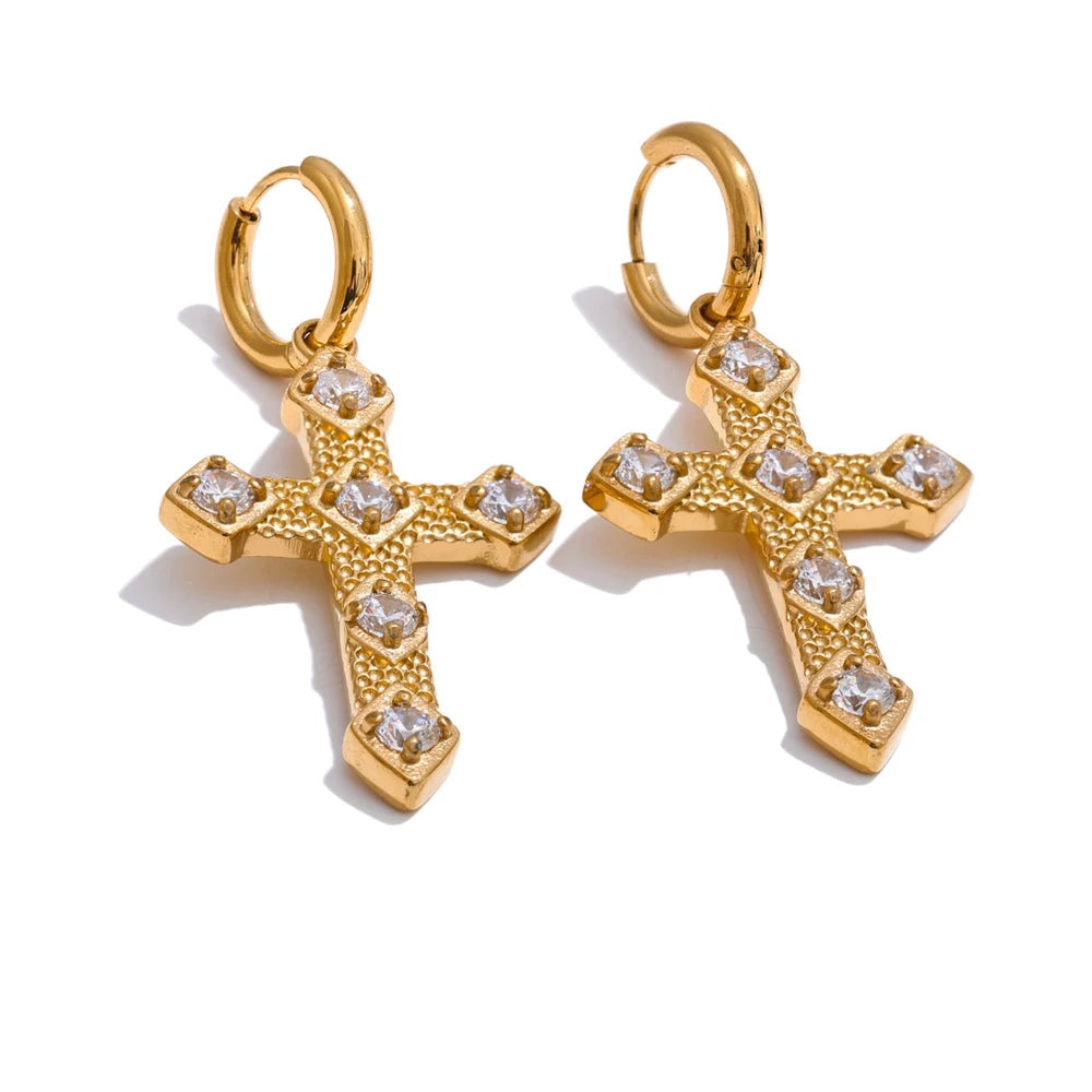 Brincos de Argola com Cruz e Zircônia Banhado a Ouro