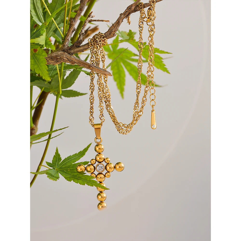 Colar com Pingente de Cruz Banhada a Ouro 18k