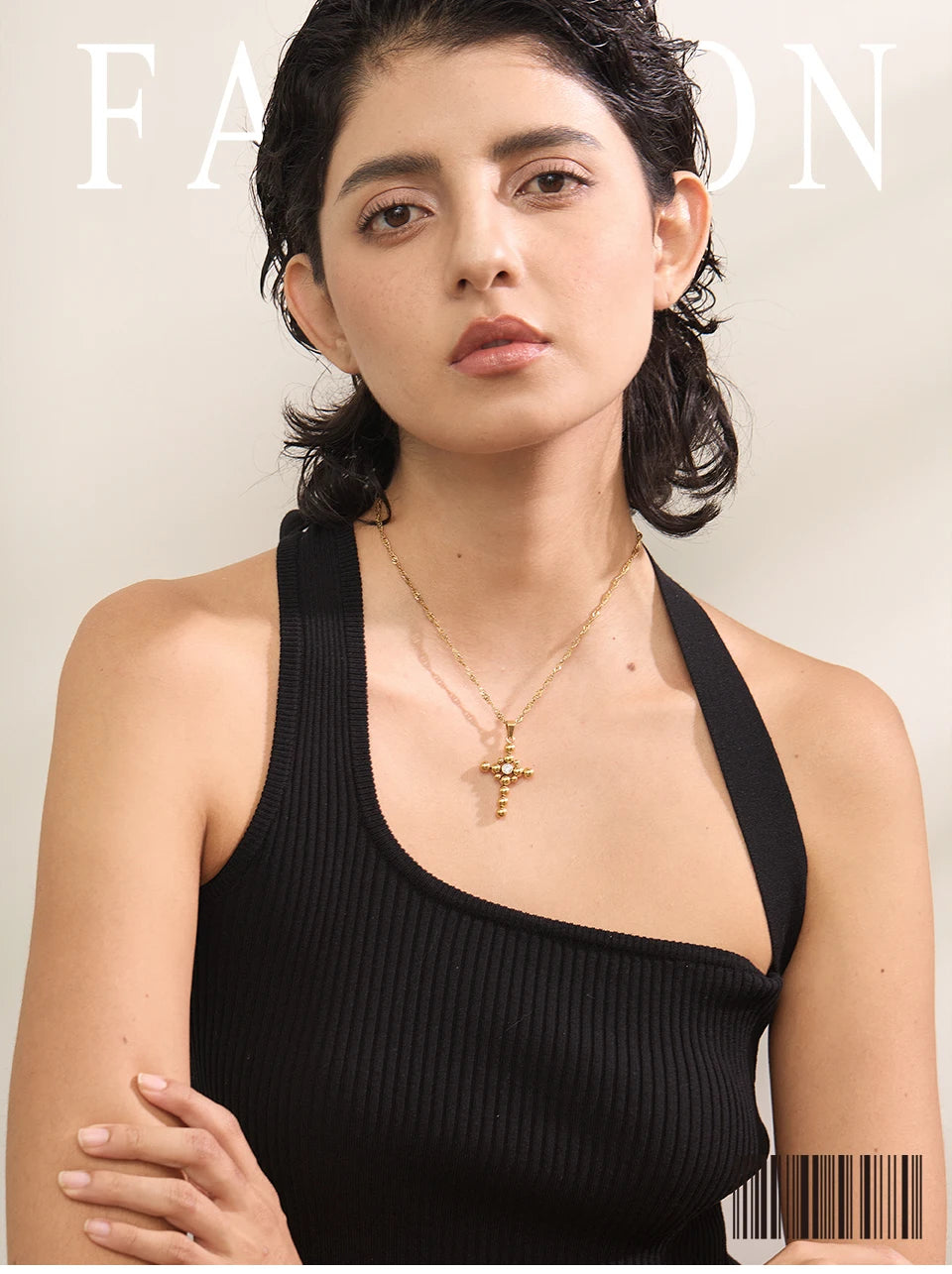 Colar com Pingente de Cruz Banhada a Ouro 18k