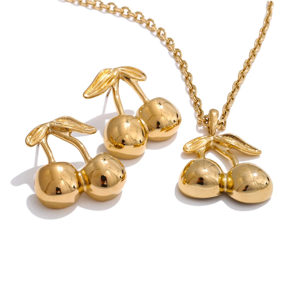 Conjunto de Colar e Brincos de Cereja Banhado a Ouro