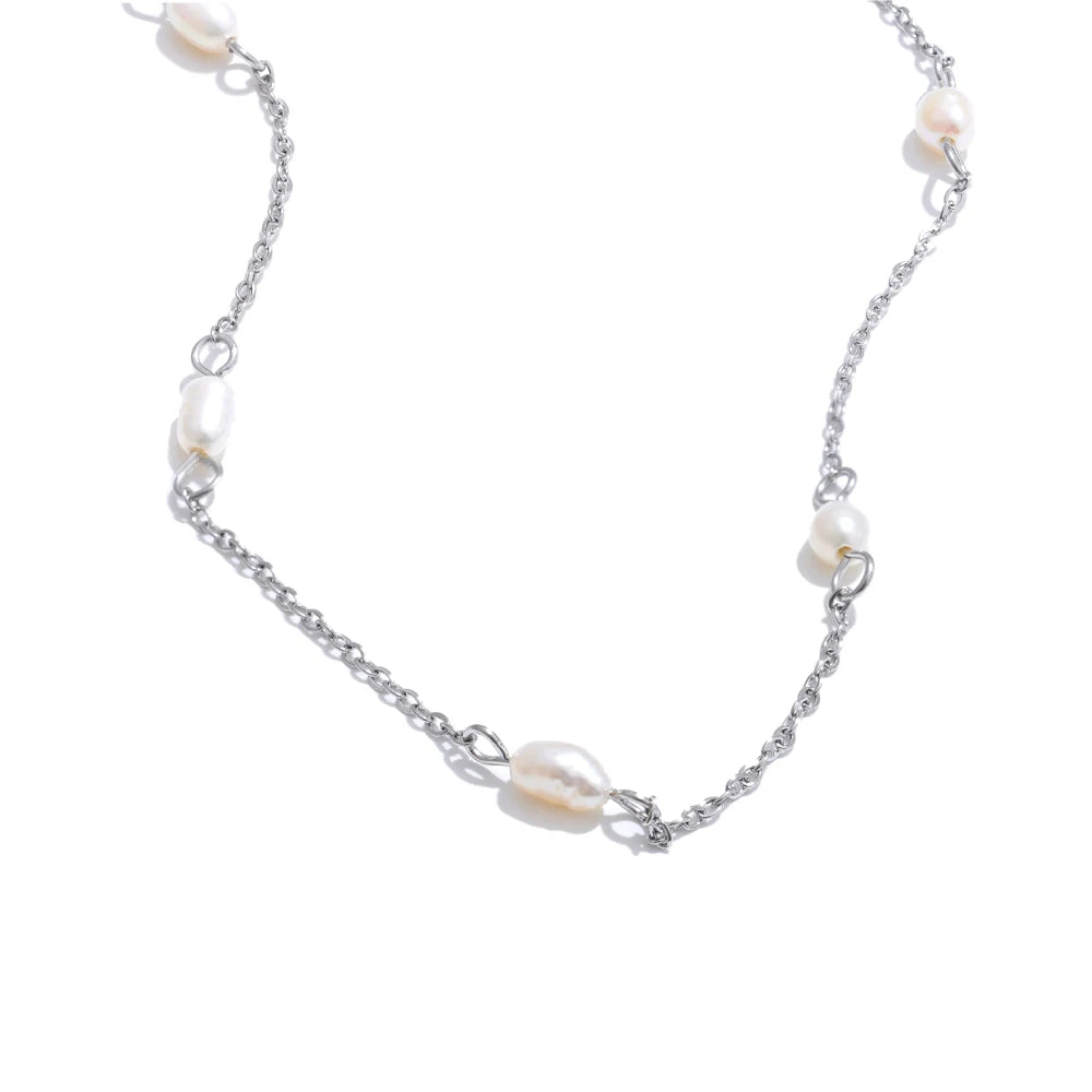 Colar de Corrente Fina com Pérolas Banhado a Ouro