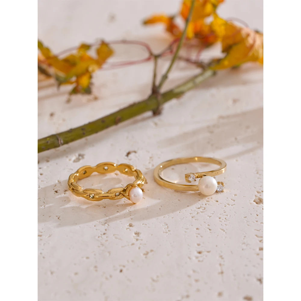 Anel Elegante de Luxo com Pérolas Banhado a Ouro