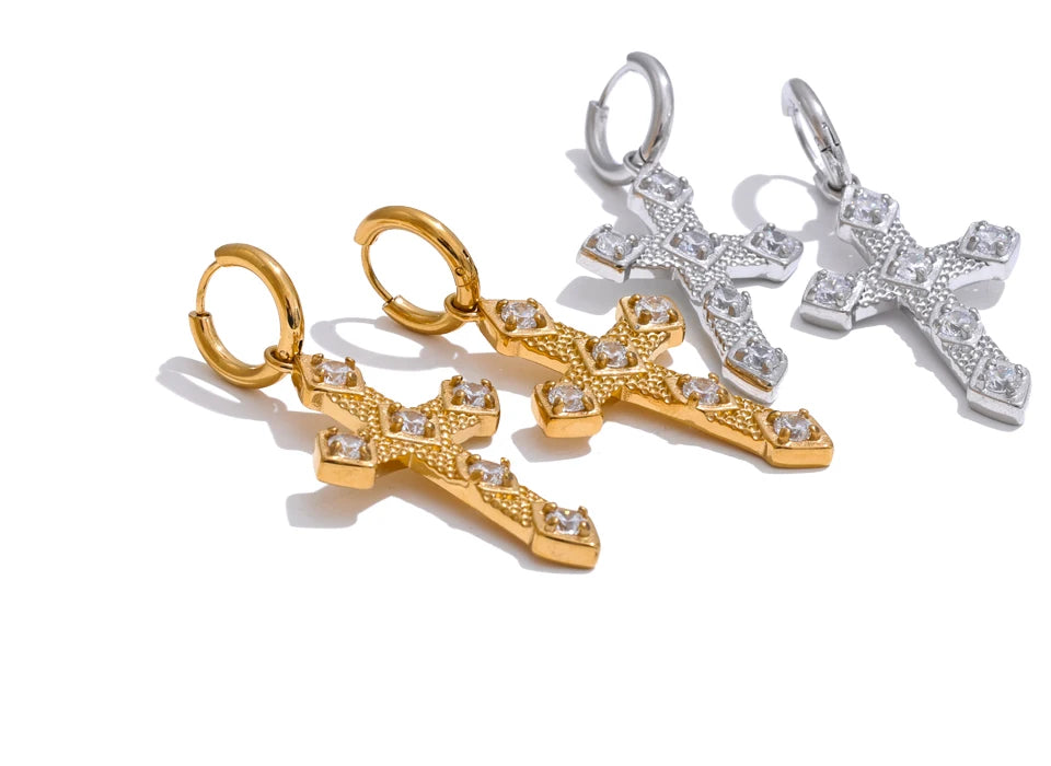 Brincos de Argola com Cruz e Zircônia Banhado a Ouro