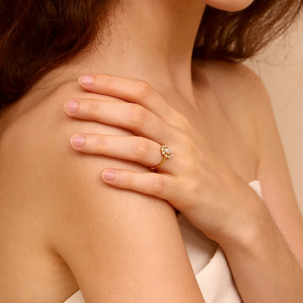 Anel de Pérola Elegante Luxuoso Banhado a Ouro