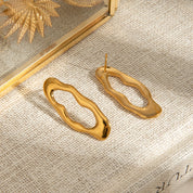 Brinco Forma de Lava Banhado a Ouro 18k