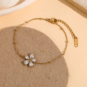 Pulseira de Flor de Zircônias, Banhada a Ouro